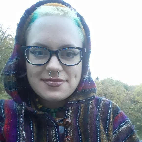 Meet your Posher, Samantha - Picture 1 of 1